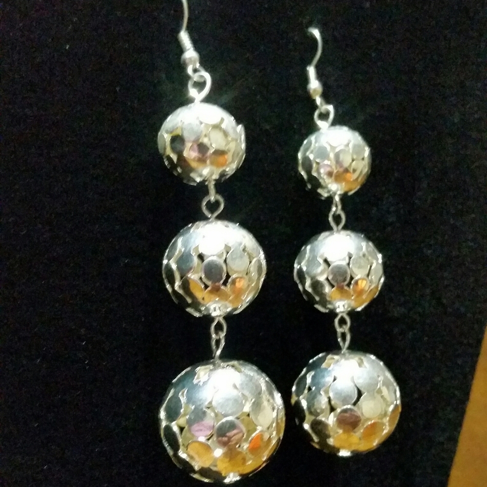 Silver 3 Tier Ball 3" Dangle Earrings - Picture 2 of 3
